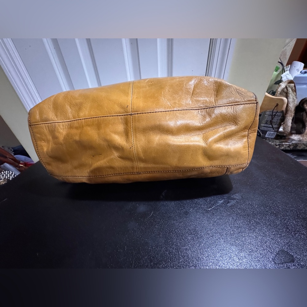 HOBO Tan Leather Shoulder slouchy bag - Picture 8 of 9
